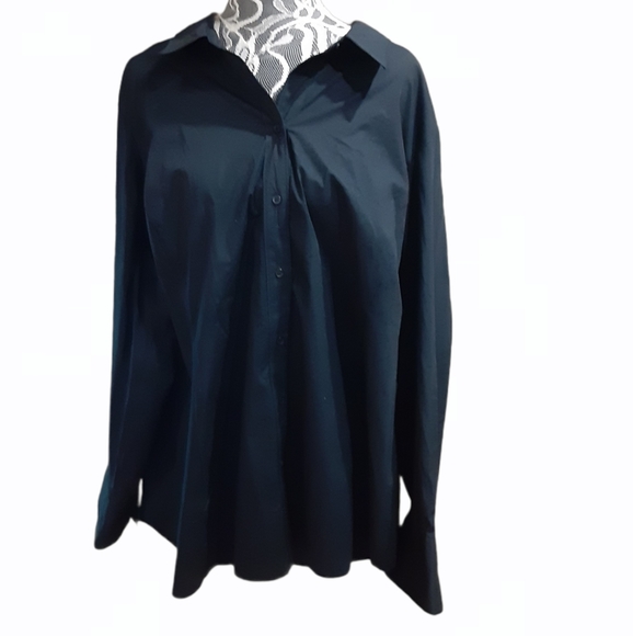 Lane Bryant Tops - Lane Bryant Black Top🌹Excellent